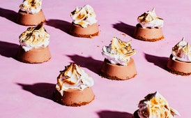 Frozen Mini S'mores Pies