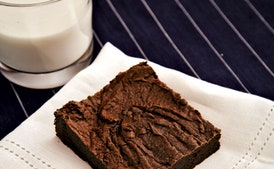 Fudgy Brownie Cake