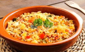 Quinoa Stir-Fry with Vegetables and Chicken